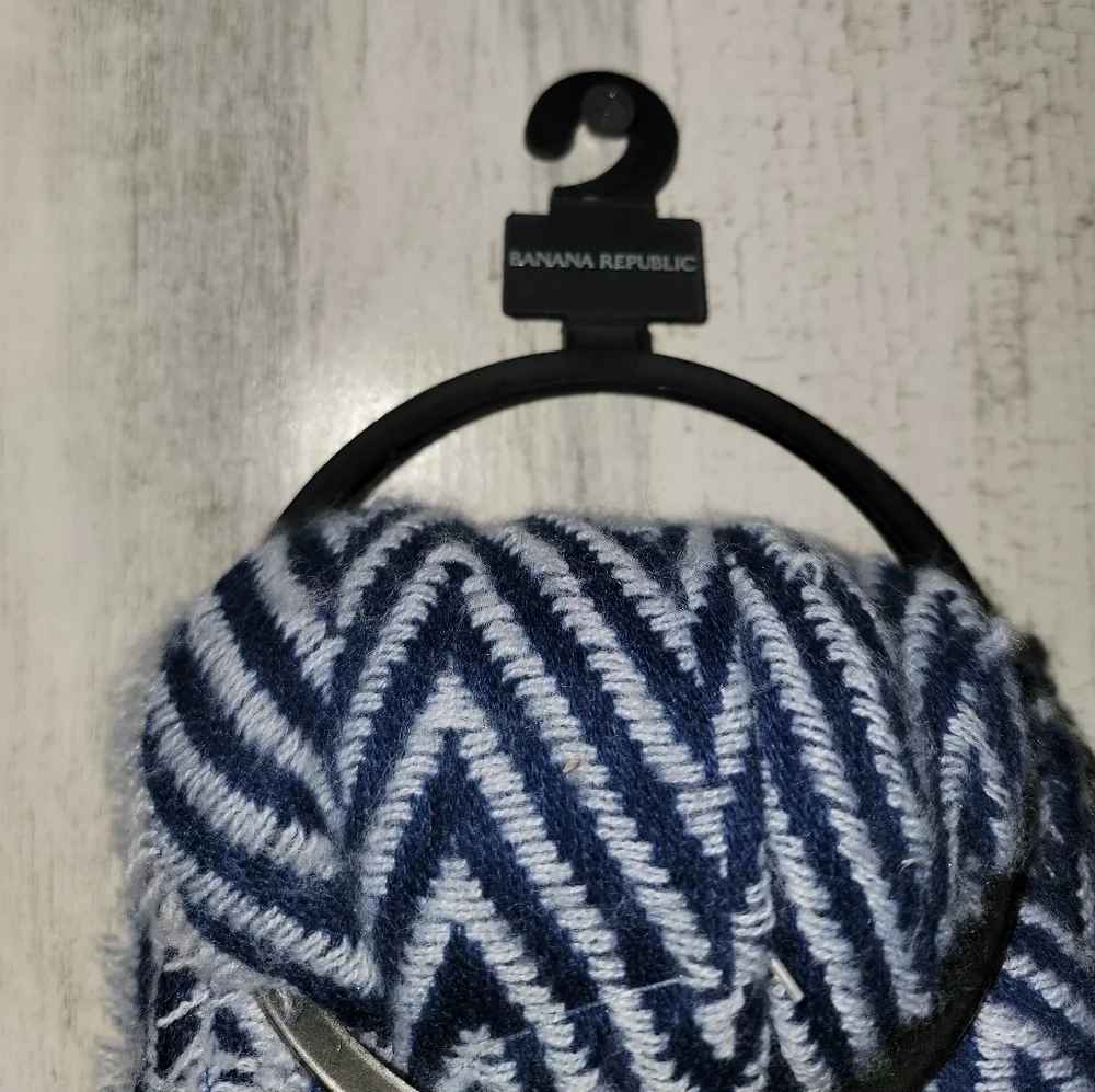 🧡Nwt Banana Republic Chevron Scarf